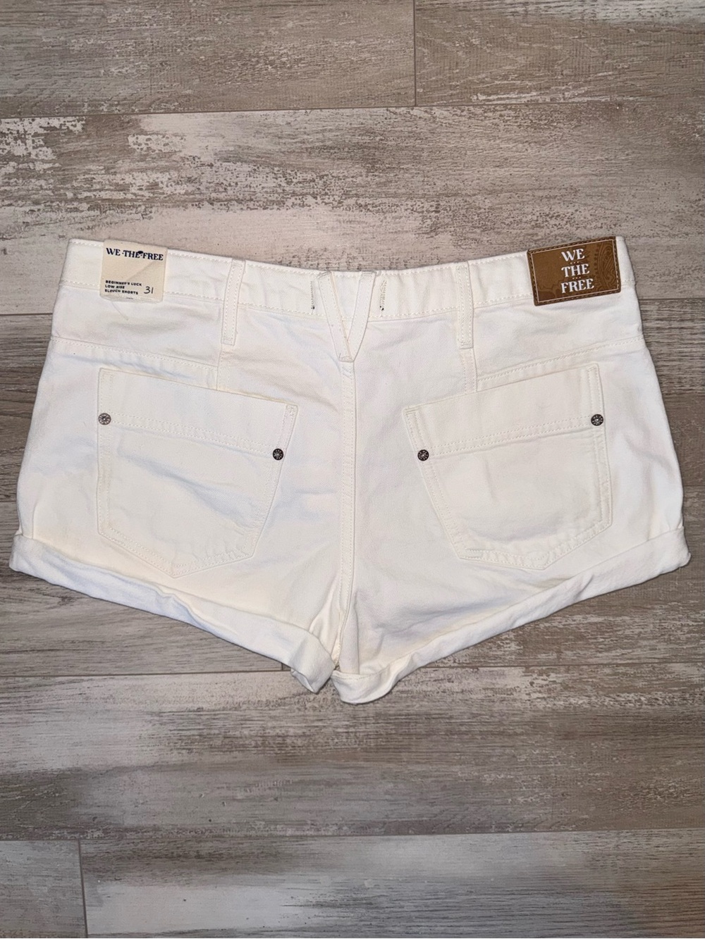 We The Free Beginners Luck Shorts NWT White Low Rise Slouch Denim Shorts Summer - Picture 6 of 13